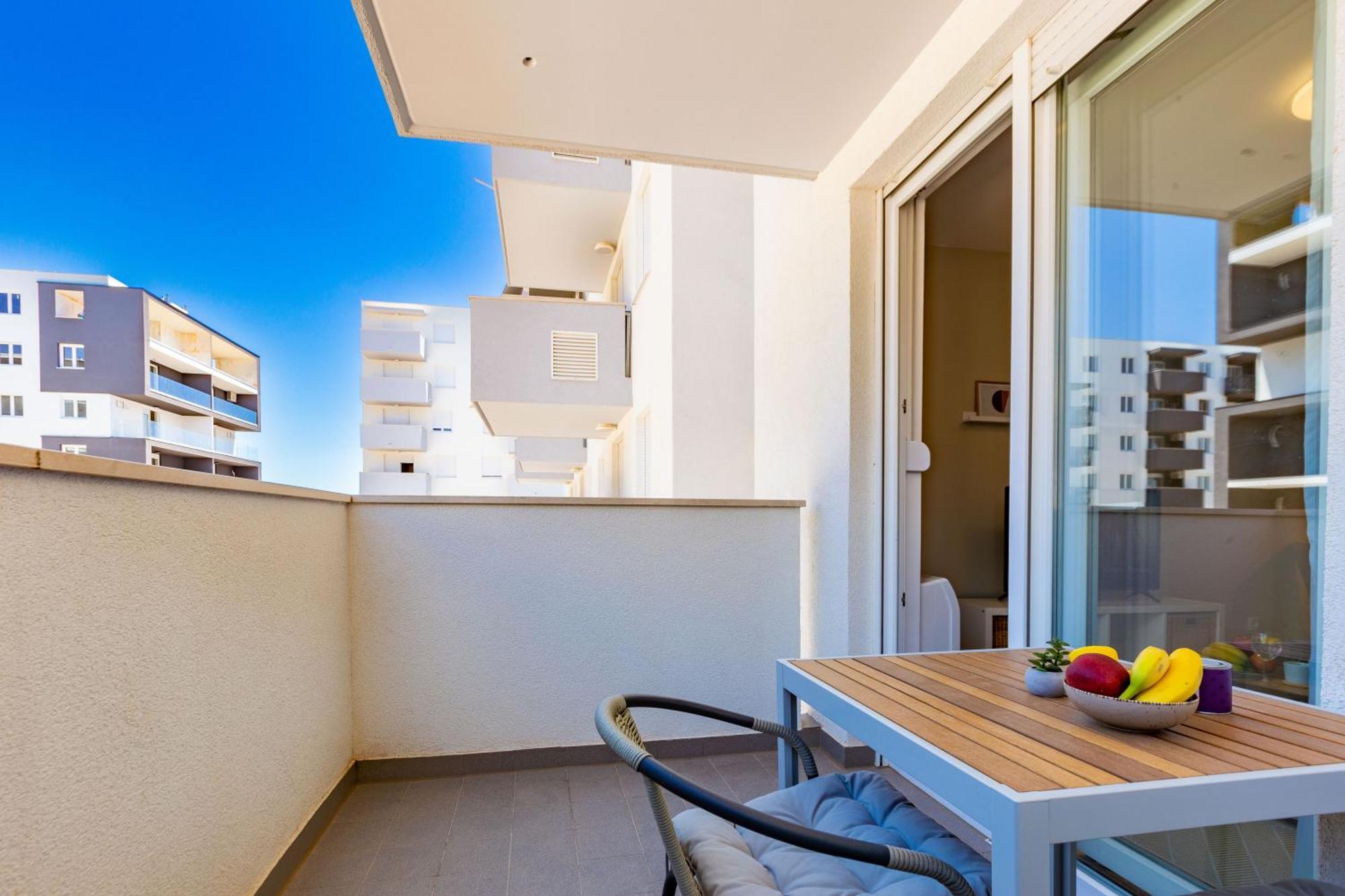 Campanula Apartment With Balcony Zadar Extérieur photo